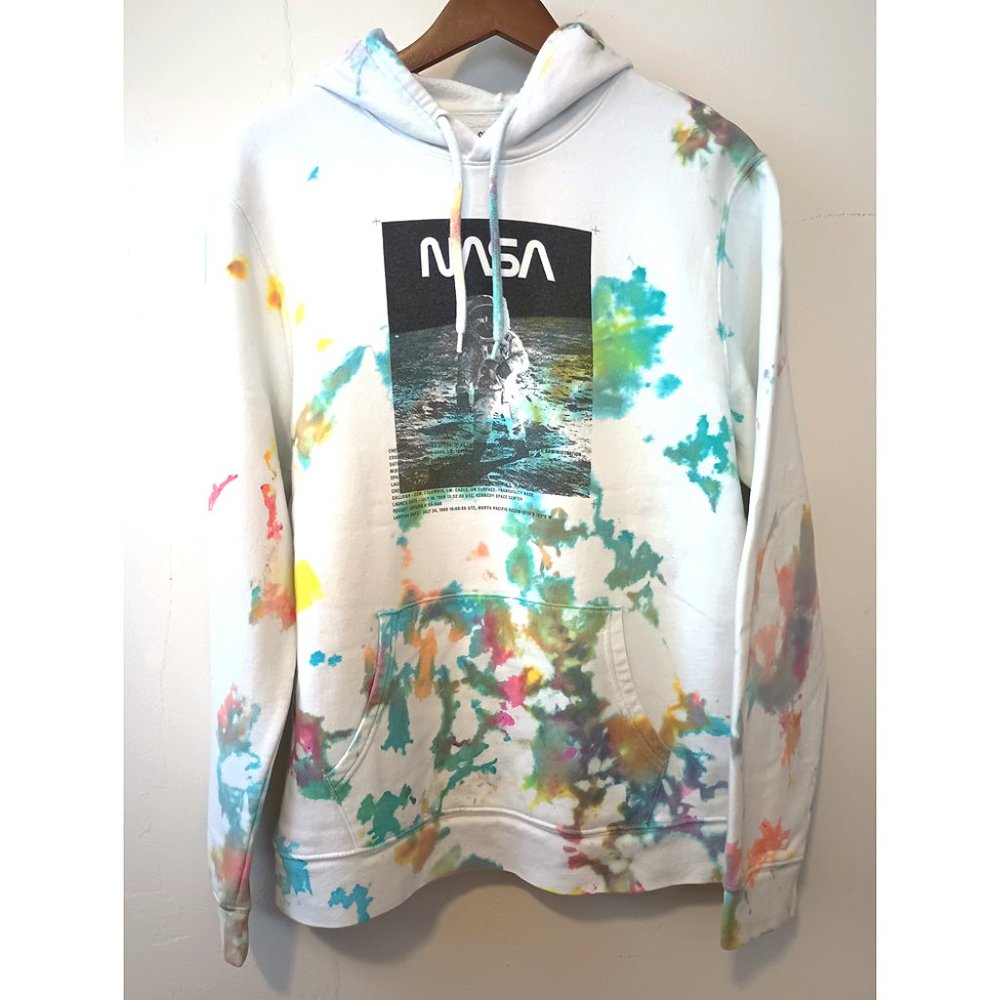 Old Navy NASA white tie-dyed hoodie size L Large